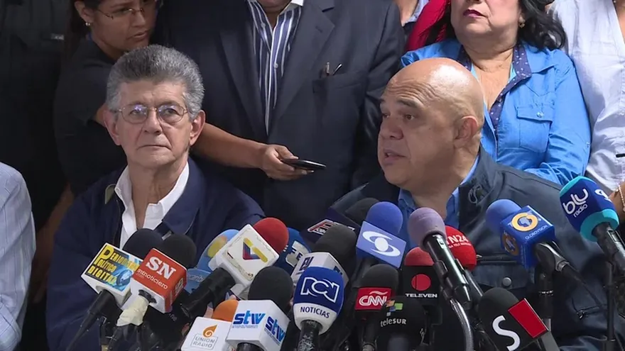 Opositor Ramos Allup presidirá parlamento venezolano