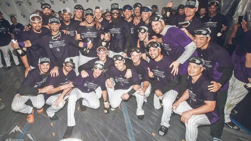 Kyle Freeland lleva a los Rockies de Colorado a las finales