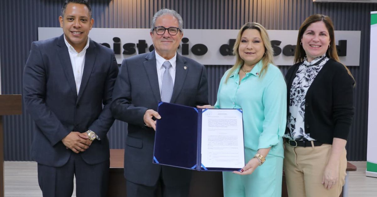 Minsa recibe título de propiedad de terreno para oficinas de Salud en Panamá Oeste