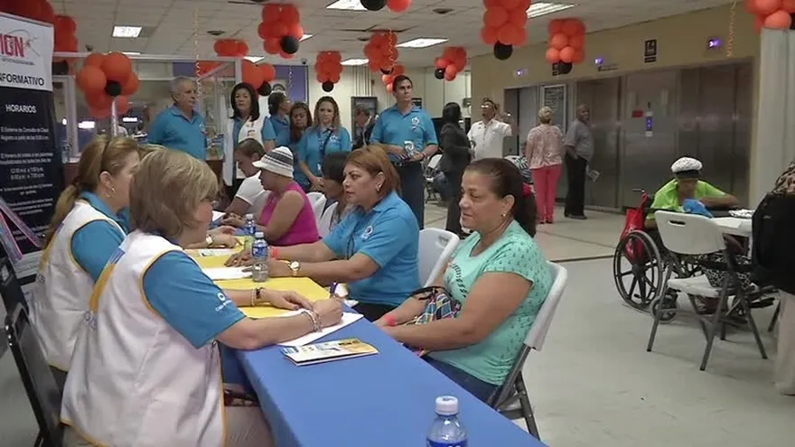 Realizan exámenes para detectar cáncer de piel