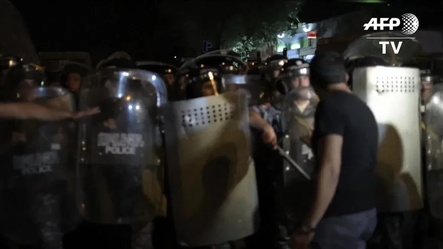 Decenas de detenidos tras incidentes en Armenia