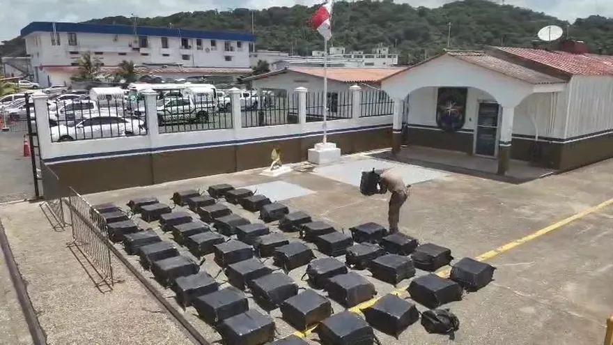 Panama Seizes Over 1,500 Drug Packages, Arrests Six