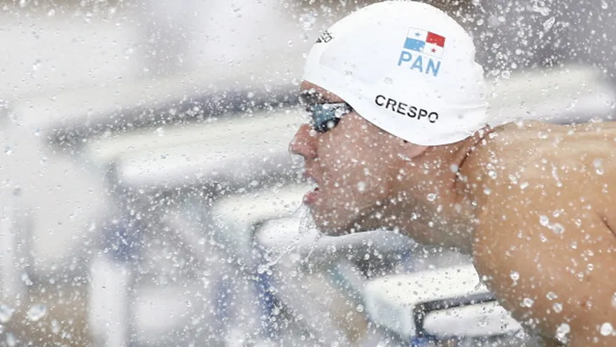 Crespo termina quinto en Sudamericano de natación