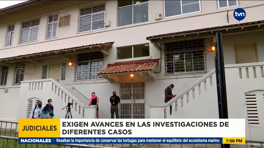 Varios funcionarios involucrados en escándalos