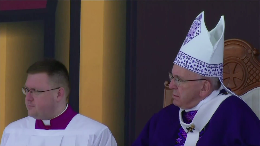 Santa Misa con las comunidades indígenas de Chiapas en el Centro deportivo municipal en San Cristóbal de Las Casas