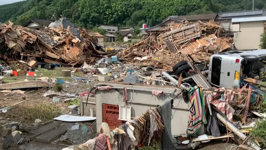 Siguen lluvias torrenciales en Japón, que dejan más de medio centenar de muertos