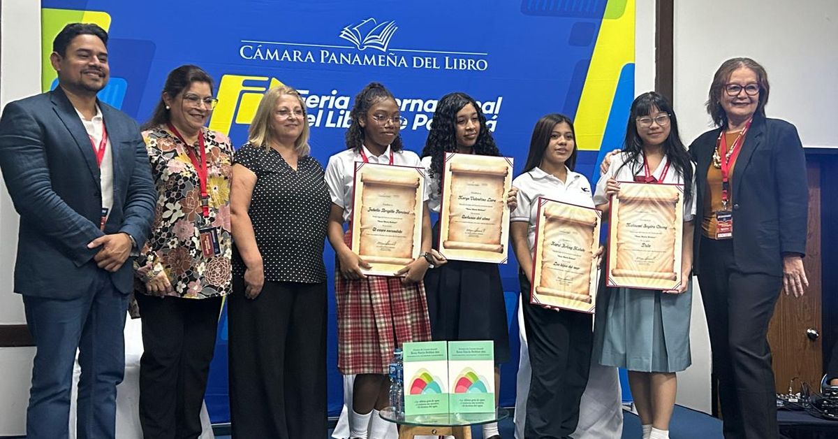 Premian a ganadores del concurso de cuento juvenil Rosa María Britton ...