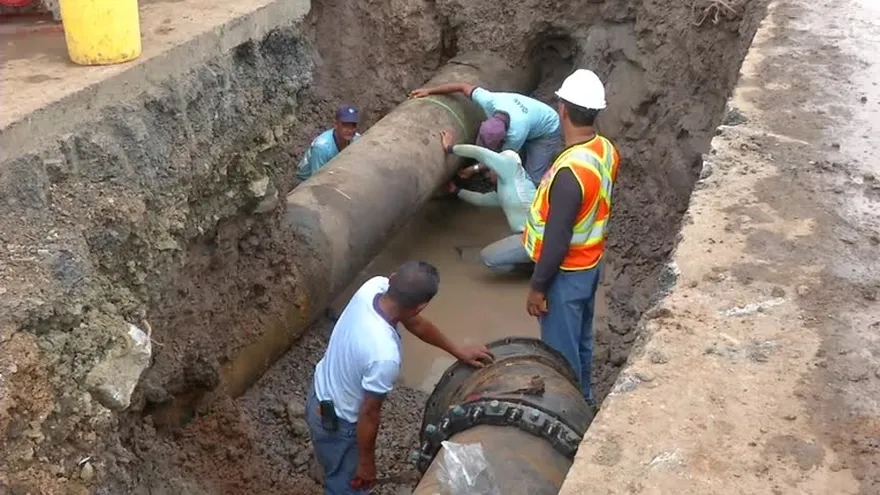 Comunidades sin agua por trabajos de línea 2 del Metro