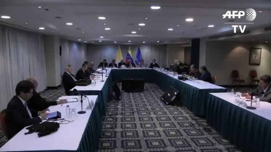 Gobierno y oposición en Venezuela extienden ronda de diálogo