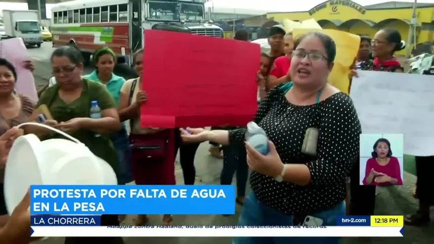 Moradores en La Pesa de La Chorrera protestan por falta de agua potable