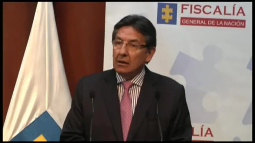 Fiscalía dice que Odebrecht asumió gastos en campañas de Santos y Zuluaga en 2014