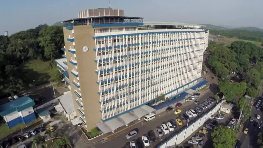 Médicos de la CSS deberán cumplir con el horario de trabajo