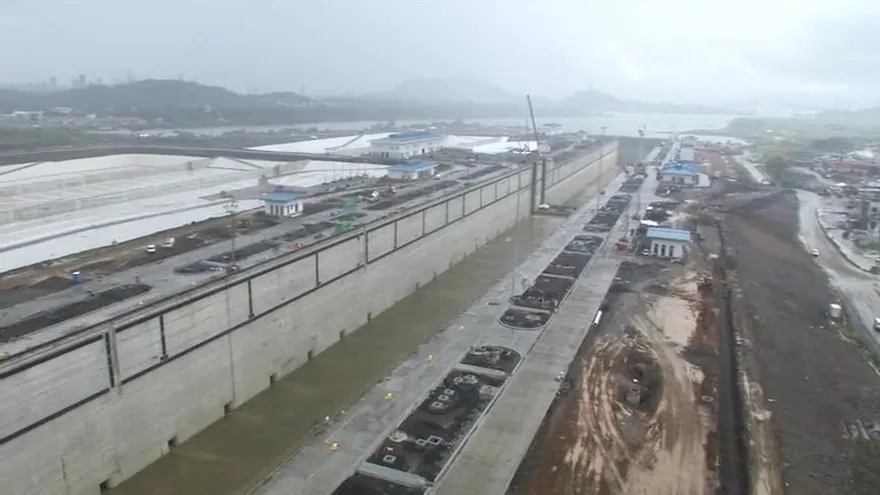 Tercer juego de esclusas podría entrar en operaciones antes de su inauguración