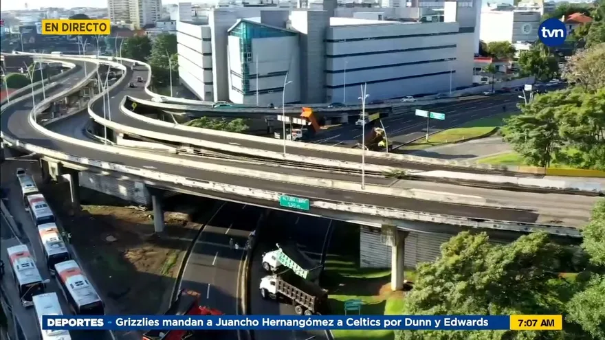 Tranque por cierre total protagonizado por camioneros