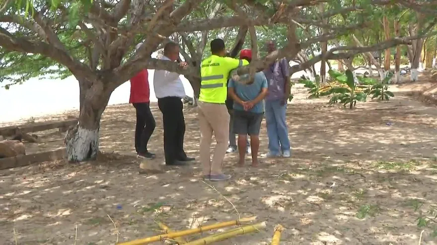 Polémica en playa Veracruz por ocupación de terrenos