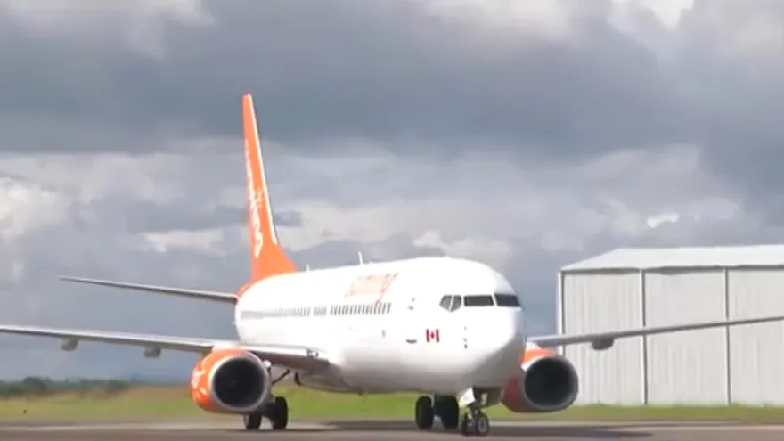 Preparan pliegos para concesión de aeropuertos regionales