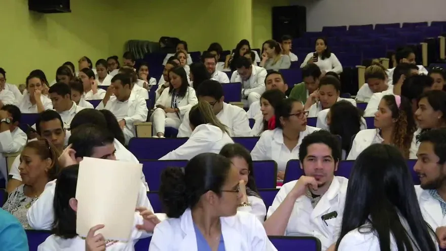 Vientos de huelga en el Hospital Santo Tomás