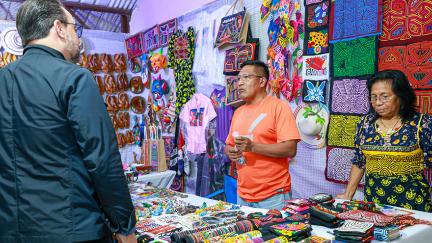 El ministro Moltó recorre ExpoBoquete 2025