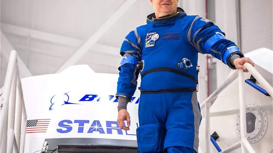 La Nasa presenta los nuevos trajes espaciales para sus astronautas