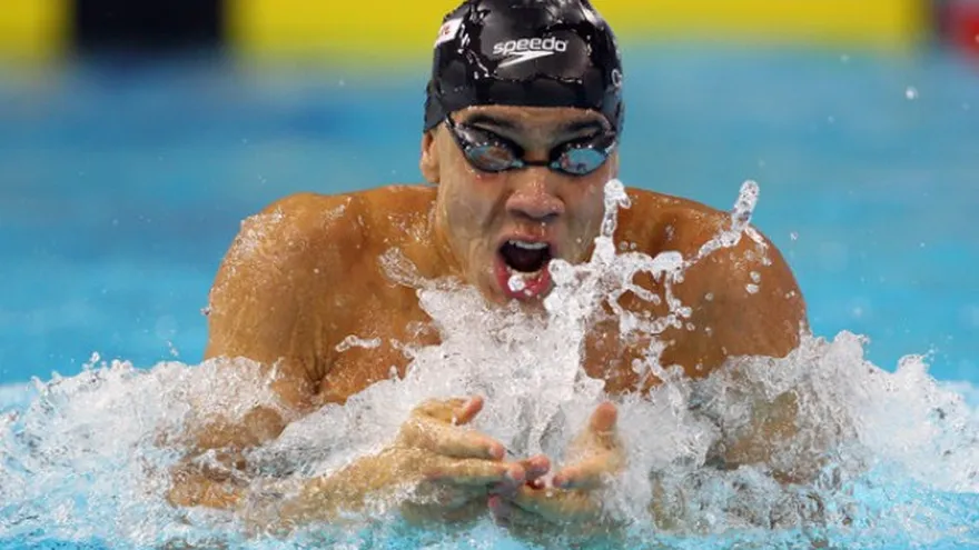 Crespo, segundo en prueba de pecho en California