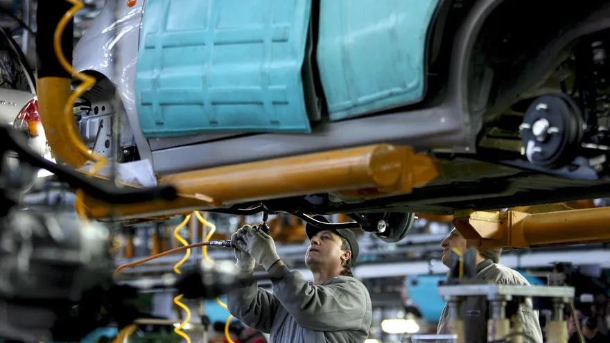 Se estima que el crecimiento económico mundial este año sea de 2,4%, similar al del 2015.