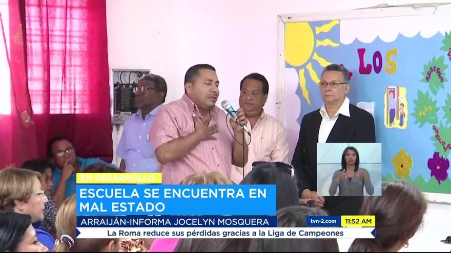 Autoridades y comunidad educativa del IPT Fernando de Lesseps se reúnen