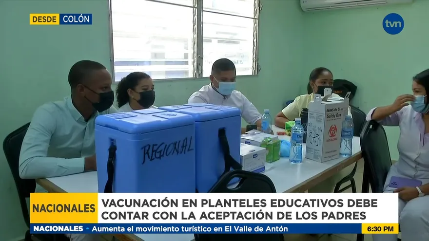 Vacunación en escuelas de Colón