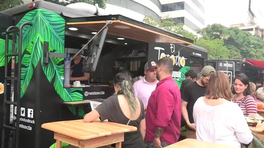 Los 'food trucks' ganan terreno en Caracas