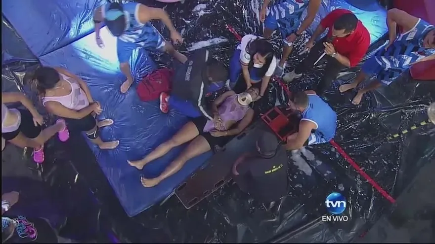 ¡DaLuna quedó gravemente lesionada jugando contra Pablo en el Circuito Resbaloso!