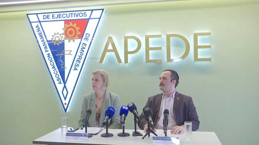 Apede pide que se priorice a la comunidad estudiantil en medio de cuestionamientos a la rectora