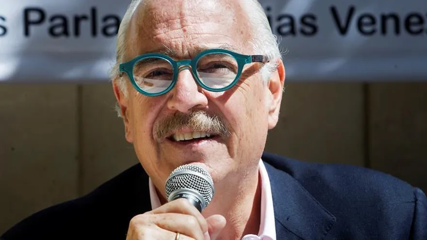 En la imagen, el expresidente de Colombia (1998-2002), Andrés Pastrana.