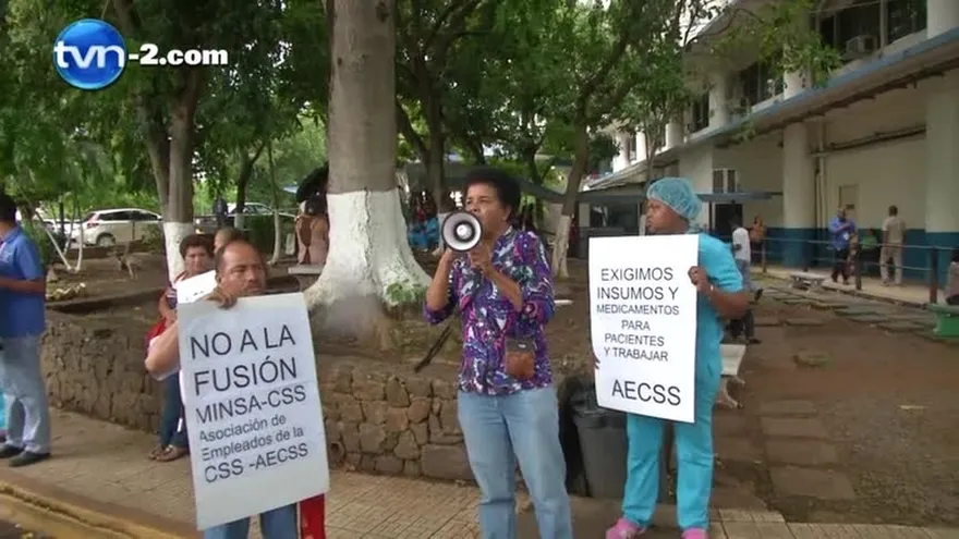 Protestan en la CSS contra privatización del sistema de salud
