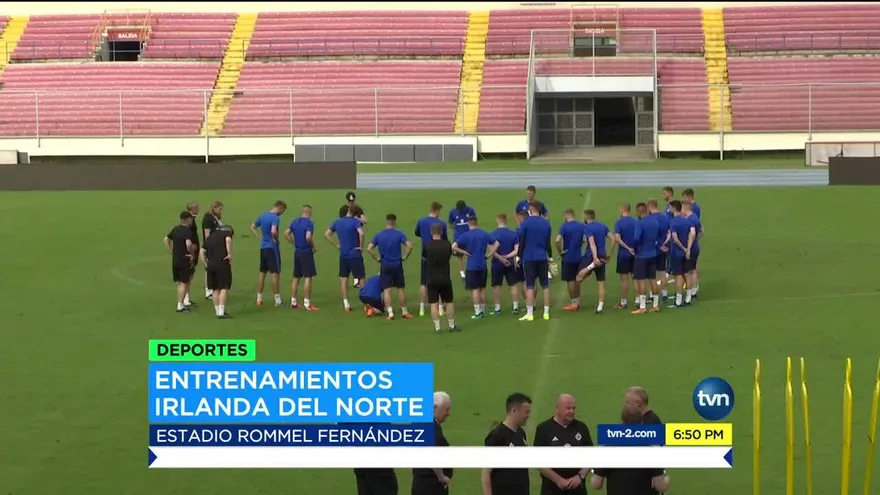 La selección mayor de Irlanda del Norte, entrenó en el Rommel Fernández