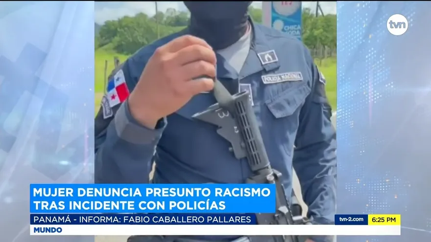 Mujer denuncia que policías, presuntamente, le implantaron un arma