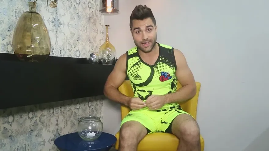 Jugando con Arian Abadi