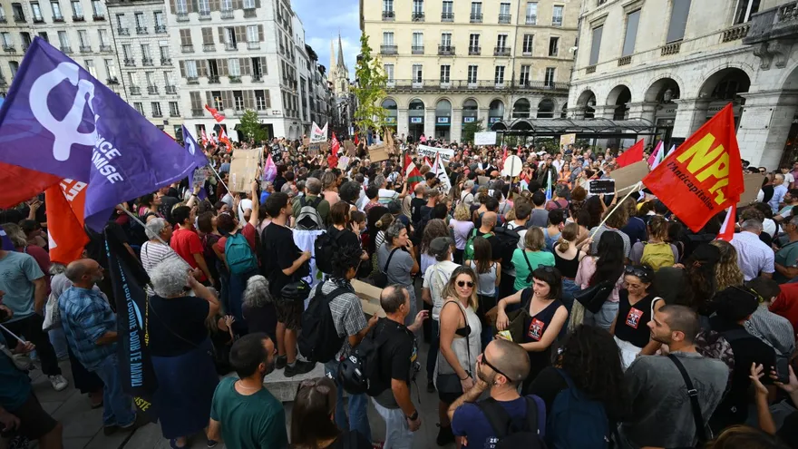 Protestas masivas de estudiantes en Francia