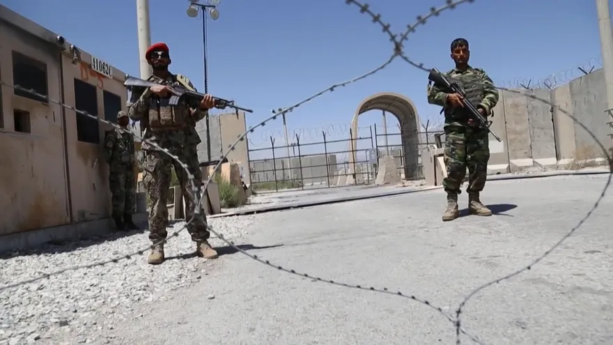 Las fuerzas extranjeras se retiran de la base de Bagram y pronto de todo Afganistán