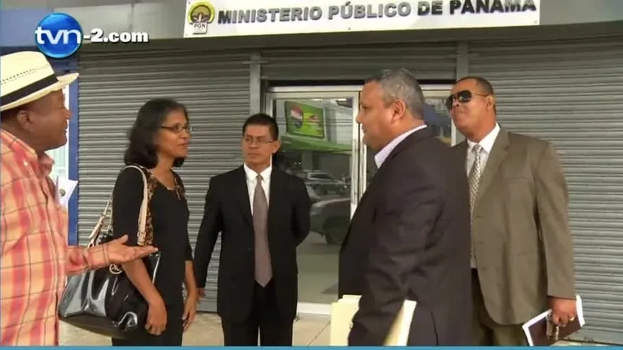 Presentan denuncia por posible peculado en perjuicio de colegios