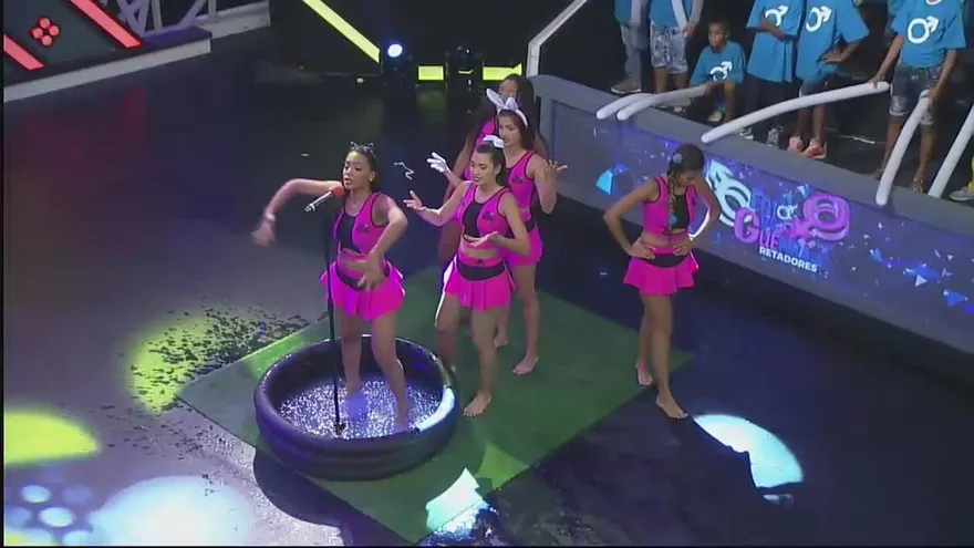 Los guerreros se complicaron jugando con los Pies Descalzos