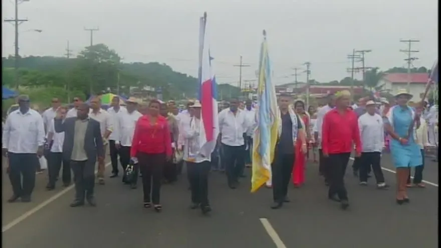 Colonenses celebran 194 años del Grito de Independencia