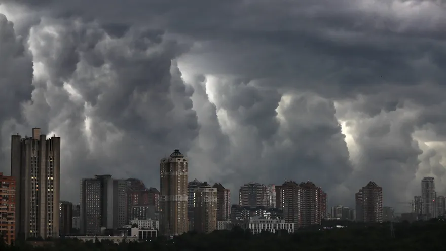 Vista de una tormenta en Moscú, Rusia