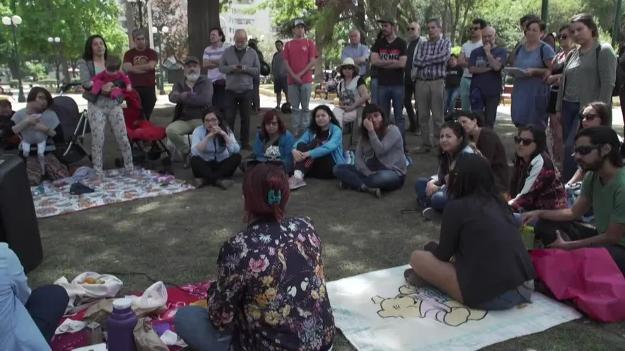 En Chile, la clase media lucha contra su "fragilidad" socioeconómica