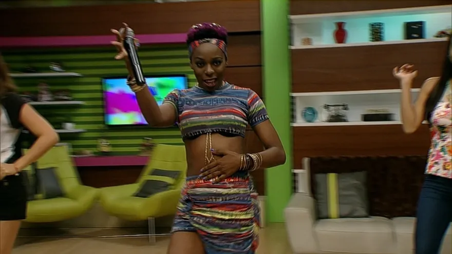 Artista - J Capri “Wine & Kotsh “ y  “Boom  and Bend  Over