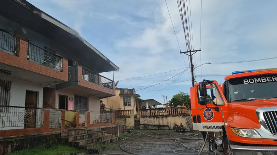 Incendio en Sabanitas de Colón deja dos familas afectadas.