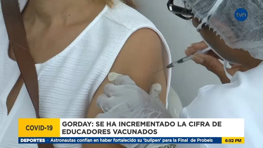 Docentes manifiestan postura ante vacunación obligatoria