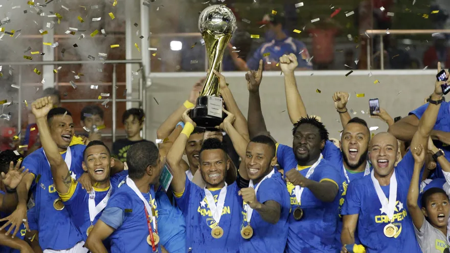 Chorrillo bailó al Árabe Unido y sumó su tercer título en la LPF | EFE