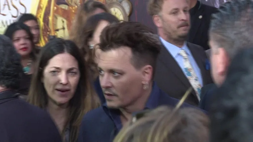 Johnny Depp acusado de agresión por su esposa Amber Heard