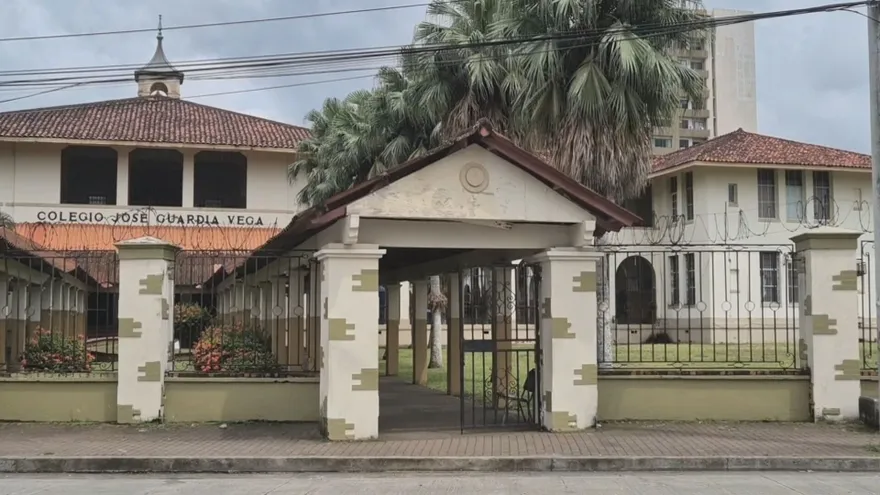 Colegio José Guardia Vega en Colón