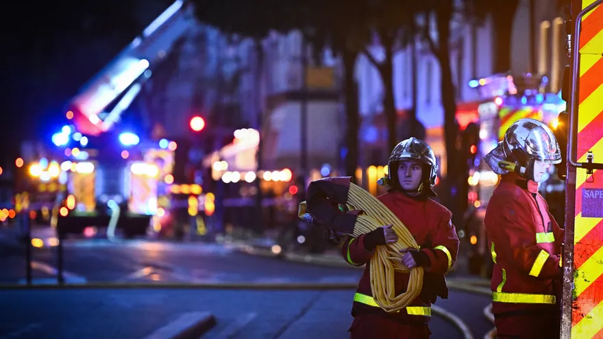 Incenido en mercado escondido de Paris.