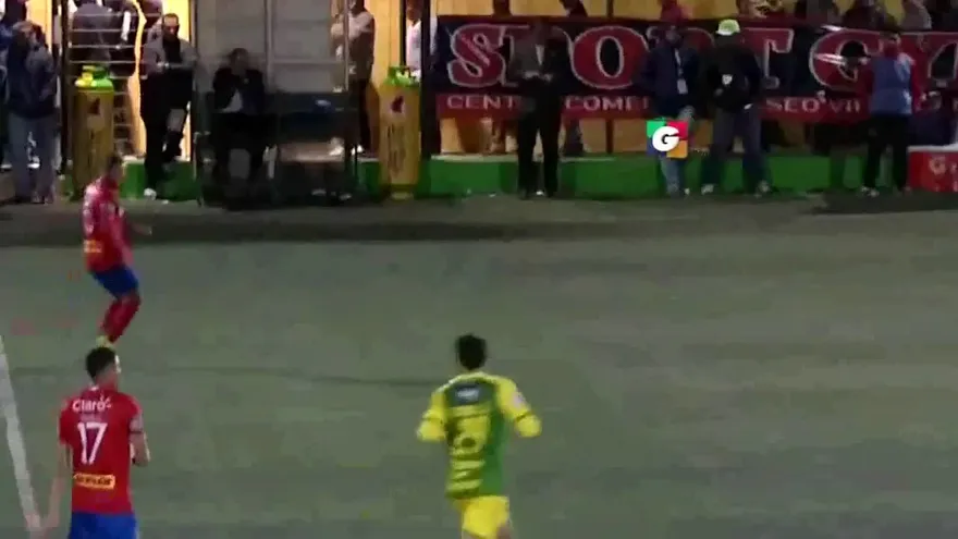 El gol de Blas Pérez en la semifinal de Guatemala